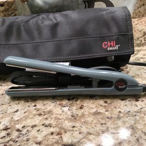Chi Smart Ceramic Titanium travel flat iron